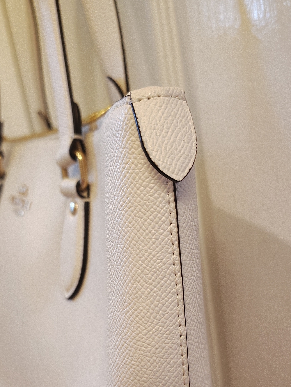 Coach Cream Gallery Leather Tote with Gold Logo - Picture 10 of 11